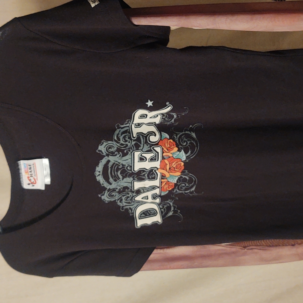 NASCAR CHASE AUTHENTICS women's Dale Jr. Tshirt w/ built-in tattoo sleeves. Sz L